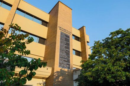 orchard-plaza-professional-building-02